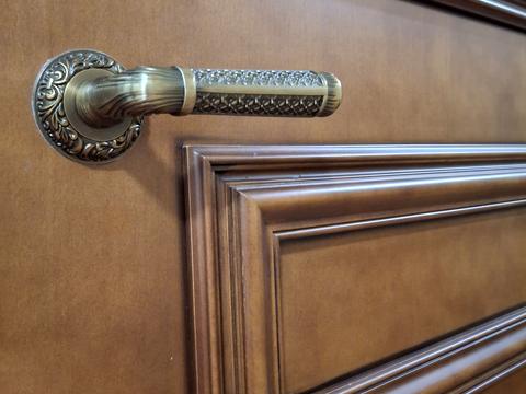 будинок за адресою Незалежності