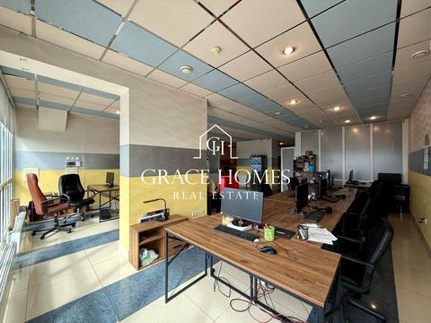 комерційна за адресою Саксаганського вул., 121