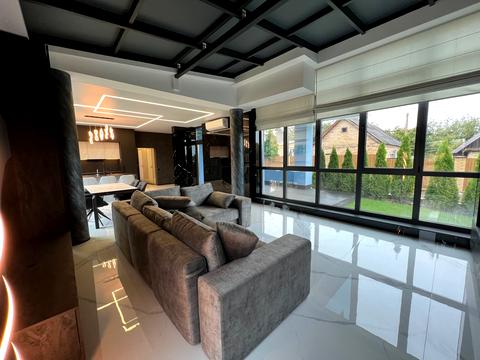 дом по адресу Алых Роз пер.