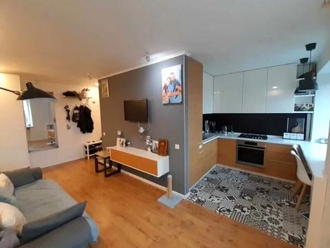 квартира по адресу 23 Августа ул., 6