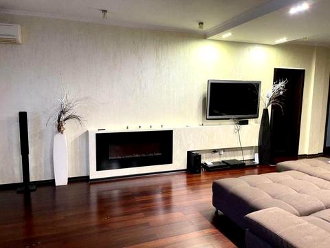 квартира за адресою Миколи Ушакова вул., 1-Б