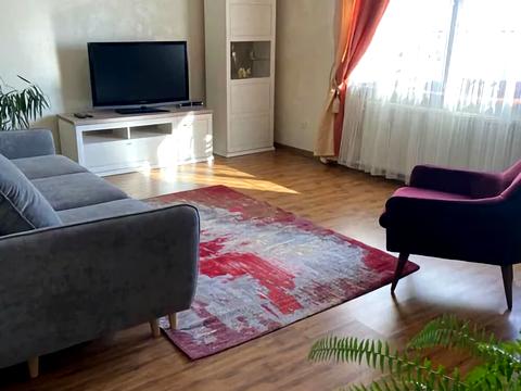 будинок за адресою Миру