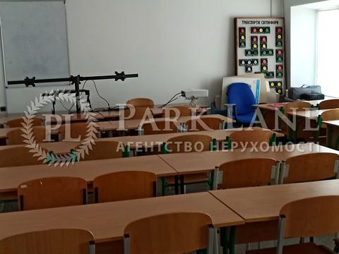 коммерческая по адресу Світлицького ул., 13