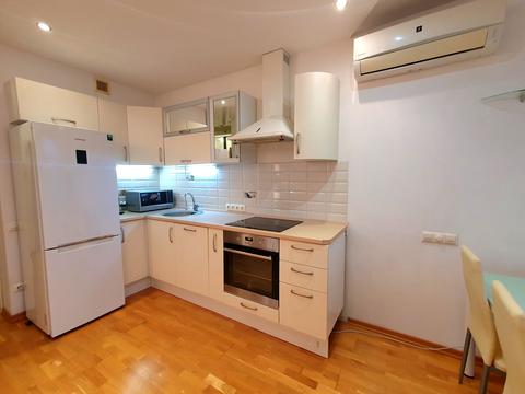 квартира за адресою Регенераторна вул., 4