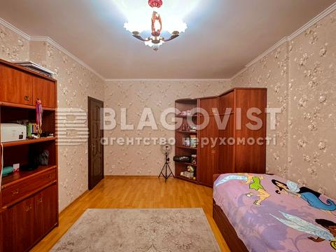 квартира за адресою Анни Ахматової вул., 13-Г