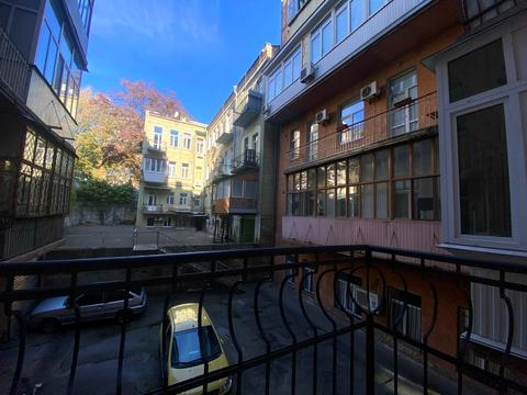 квартира по адресу Малая Житомирская ул., 5