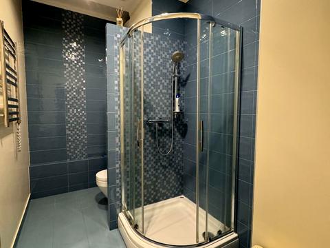 квартира за адресою Євгена Коновальця вул. (Щорса), 44