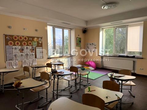 комерційна за адресою Лісківська вул., 33