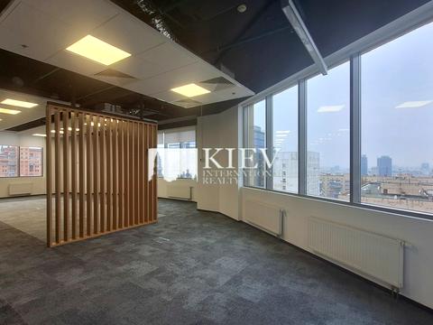 комерційна за адресою Князів Острозьких вул. (Московська), 32