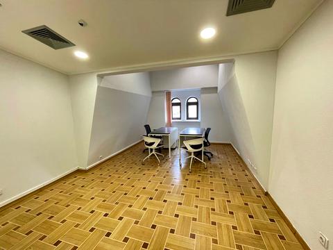 коммерческая по адресу Большая Васильковская ул. (Красноармейская), 1