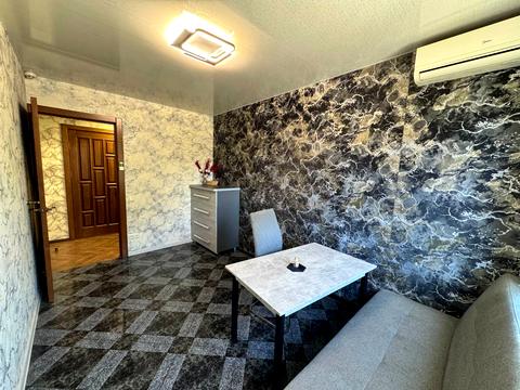 квартира за адресою 200-річчя Кривого Рогу просп., 10