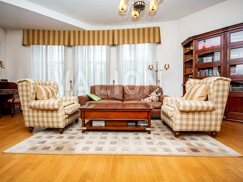 будинок за адресою Строителей, 8