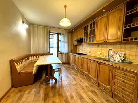 квартира за адресою Академіка Філатова вул., 70/1