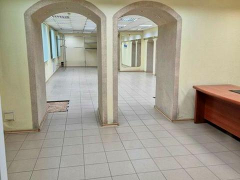 комерційна за адресою Василя Сергієнка вул. (Задніпровська), 48