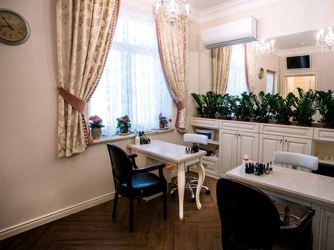 комерційна за адресою Вікентія Шандора пл., 88