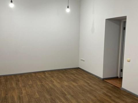 комерційна за адресою Старокозацька вул. (Комсомольська), 56