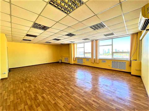 комерційна за адресою Різдвяна вул. (Енгельса), 29а