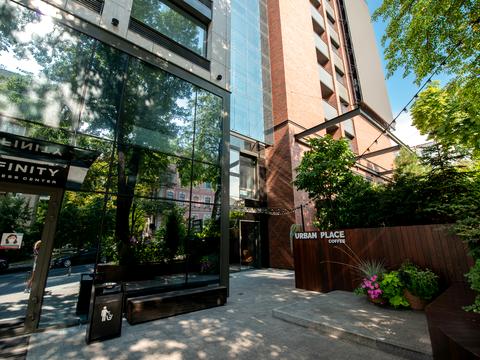 комерційна за адресою Саксаганського вул., 53/80