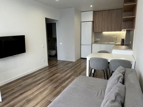 квартира за адресою Салютна вул., 2к22