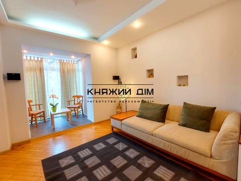 квартира за адресою Круглоуніверситетська вул., 13