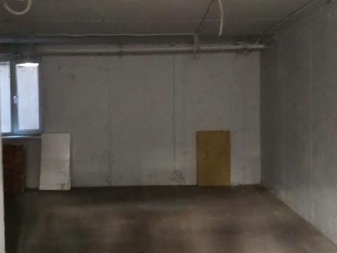 комерційна за адресою Західна вул., 10