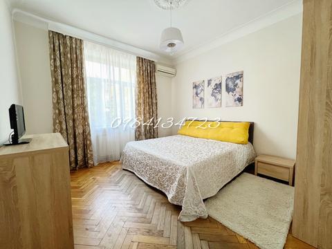 квартира за адресою Джона Маккейна вул. (Івана Кудрі), 37