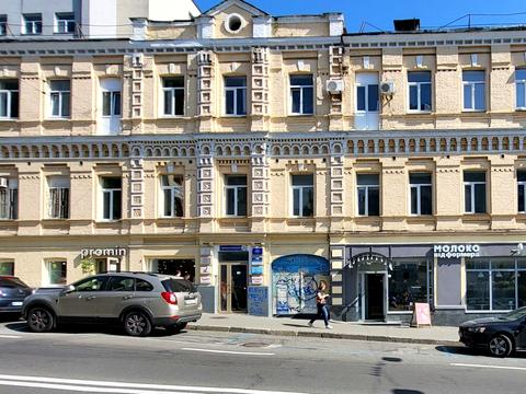 комерційна за адресою Бульварно-Кудрявська вул. (Воровського), 35