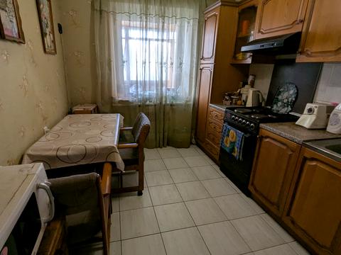 квартира за адресою Дмитра Чижевського вул. (Петра Чаадаєва), 2-А