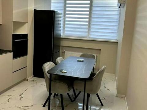 квартира по адресу Відродження ул., 3