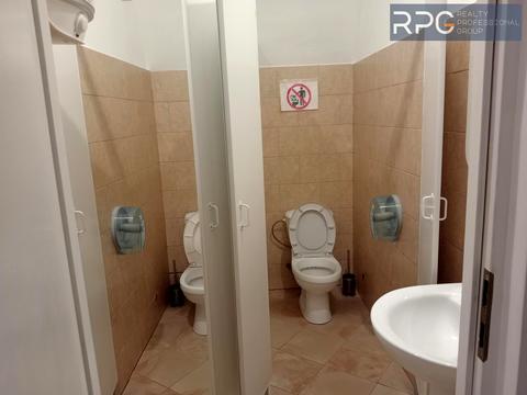 комерційна за адресою Рибальська вул., 22