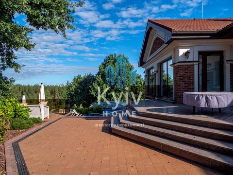 будинок за адресою вул. Ягідна