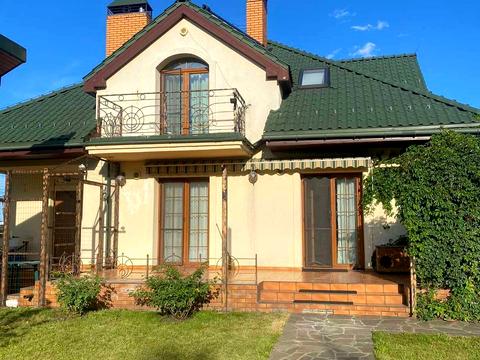 будинок за адресою Центральна вул.