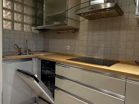 квартира по адресу Уинстона Черчилля ул. (Красноткацкая), 16-Б