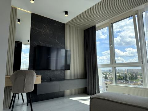 квартира за адресою Салютна вул., 2к18