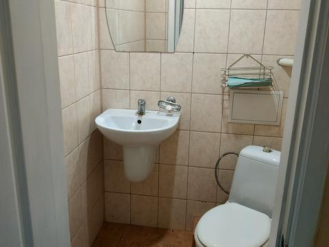 комерційна за адресою Предславинська вул., 12
