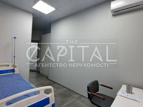 комерційна за адресою Микільсько-Слобідська вул., 8