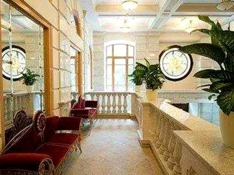 комерційна за адресою Бульварно-Кудрявська вул. (Воровського), 24