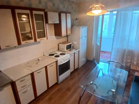 квартира за адресою Верховної Ради бульв., 14-Б