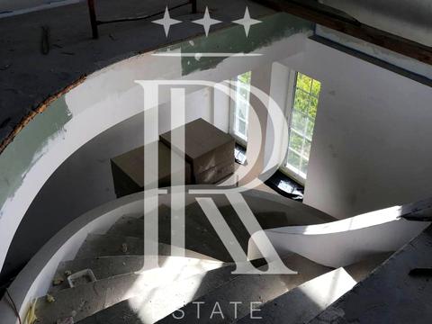 будинок за адресою Героїв Майдану