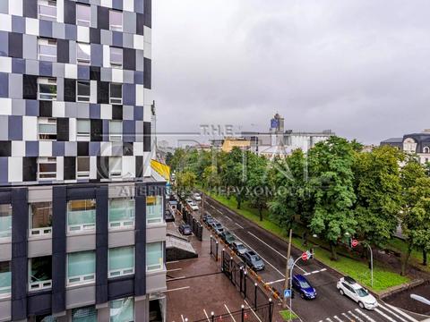 квартира за адресою Почайнинська вул., 25/49