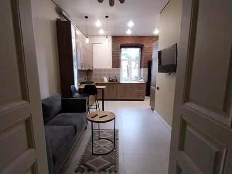 квартира за адресою Олени Степанівни вул. (Ленінградська), 1