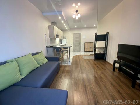 квартира за адресою Дніпровська набережна вул., 26