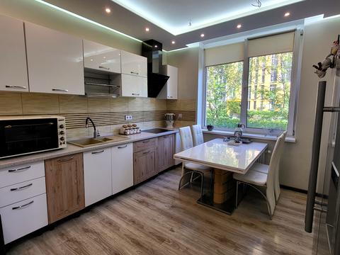 квартира за адресою Київ, Регенераторна вул., 4