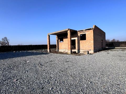 комерційна за адресою Житомирська вул., 2