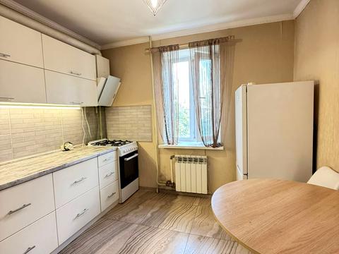 квартира за адресою Академіка Заболотного вул., 136-А