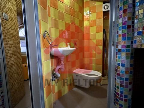 коммерческая по адресу Корятовича пл., 18