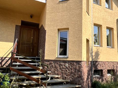 комерційна за адресою Іллі Мечникова вул., 75