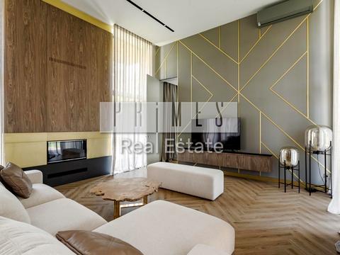 будинок за адресою Вишнева вул.