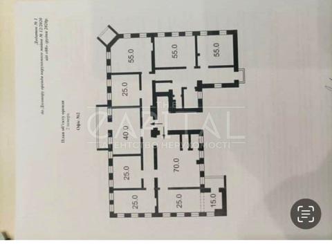 комерційна за адресою Володимирська вул., 4