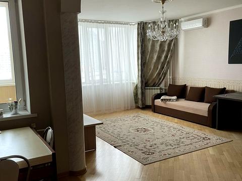 квартира за адресою Миколи Бажана просп., 14